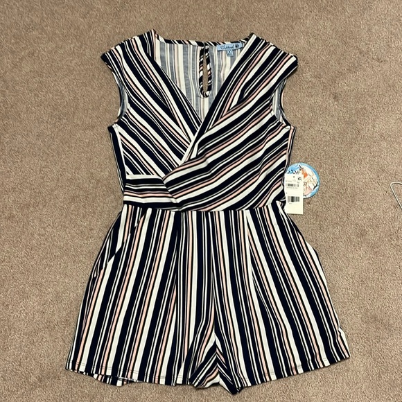 Size medium striped romper - Picture 1 of 2